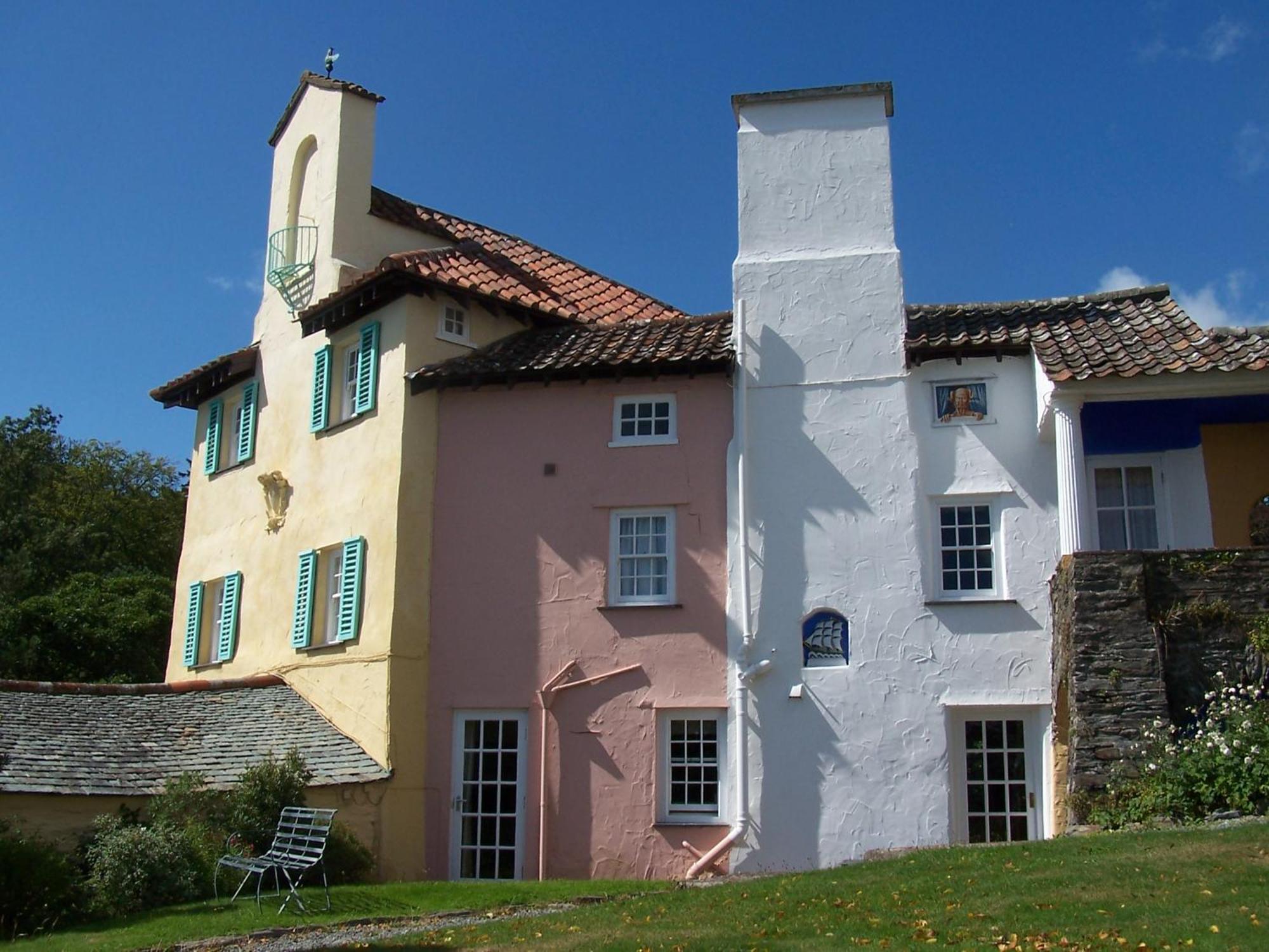 Portmeirion Village & Castell Deudraeth Porthmadog Extérieur photo