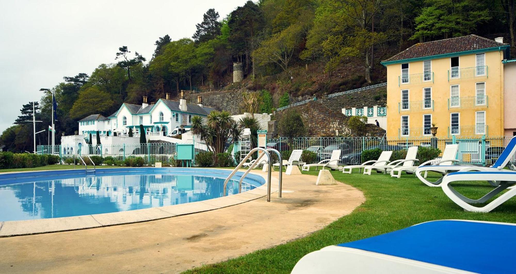 Portmeirion Village & Castell Deudraeth Porthmadog Extérieur photo